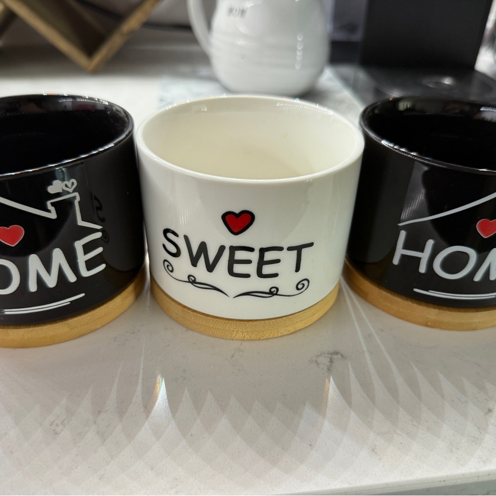 Sweet Home Ceramic Mug Set - Black, White, and Gold